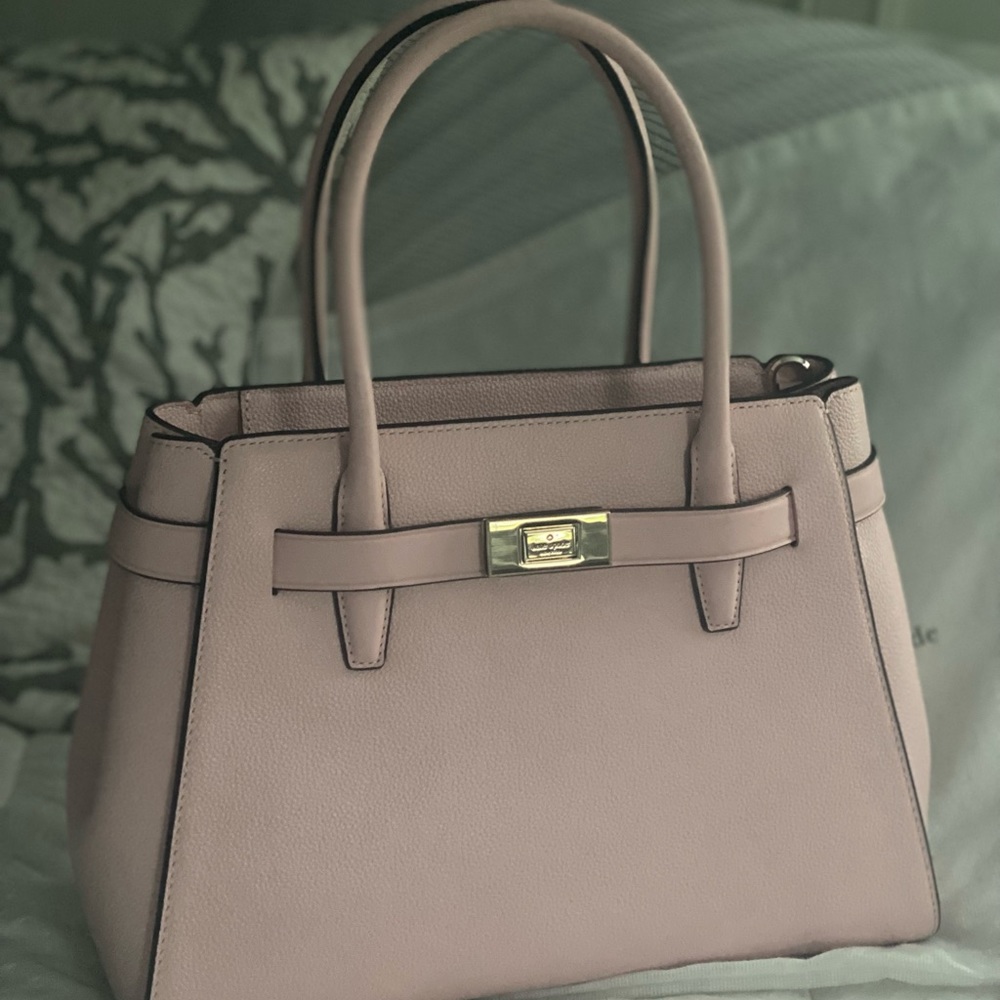 Medium satchel. Original Kate spade. New with tags.